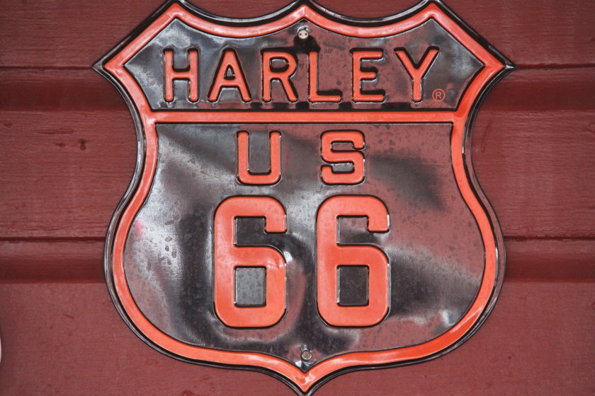 24279203-B15A-4FB3-B4A8-839CBE5FF3FF